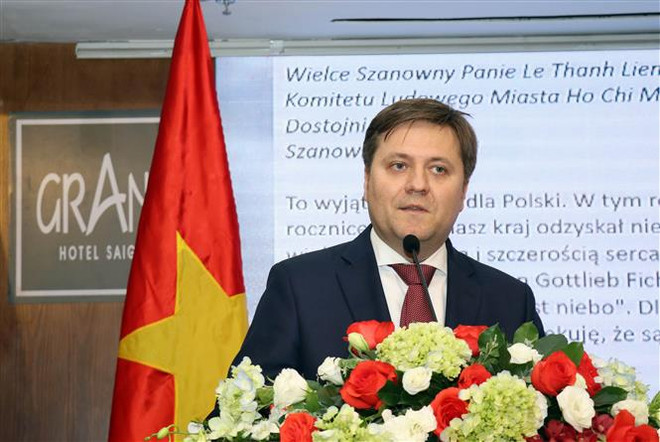 波兰独立100周年纪念活动在胡志明市举行 ảnh 2 波兰独立100周年纪念活动在胡志明市举行 ảnh 2