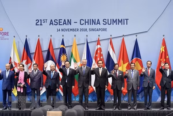 东盟与中国通过《东盟-中国战略伙伴关系2030愿景》 ảnh 1