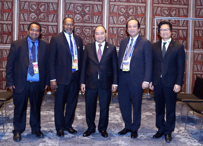 越南政府总理阮春福会见瓦努阿图总理夏洛特·萨尔维 ảnh 2 越南政府总理阮春福会见瓦努阿图总理夏洛特·萨尔维 ảnh 2