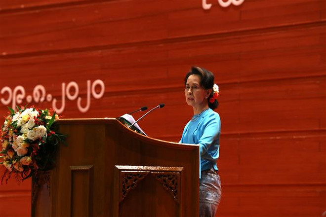 缅甸第四届21世纪彬龙会议闭幕;有关各方代表签署《联邦和平协议》第三部分 ảnh 2 缅甸第四届21世纪彬龙会议闭幕;有关各方代表签署《联邦和平协议》第三部分 ảnh 2