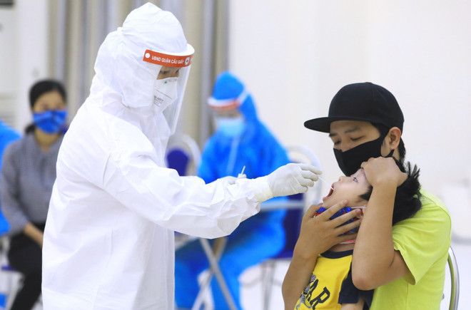 越南全力提升新冠病毒检测能力 满足激增的检测需求 ảnh 1