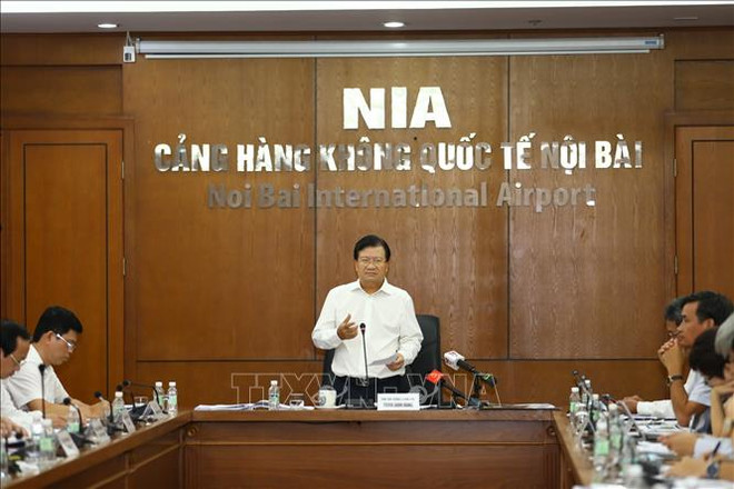 郑廷勇副总理:确保内排机场跑道的维修进度和安全运行 ảnh 1 郑廷勇副总理:确保内排机场跑道的维修进度和安全运行 ảnh 1