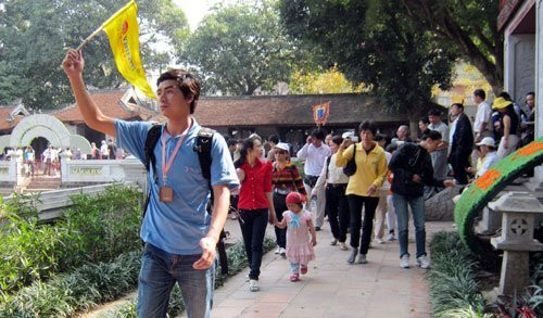 受疫情影响导游多次更换工作仍失业 ảnh 1 受疫情影响导游多次更换工作仍失业 ảnh 1