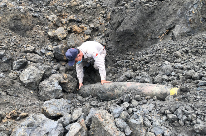 广治省安全地处理一枚227公斤的巨型炸弹 ảnh 1 广治省安全地处理一枚227公斤的巨型炸弹 ảnh 1