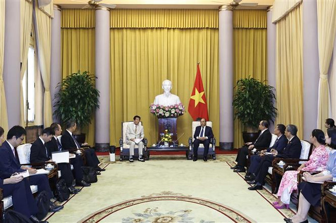 越南国家主席阮春福会见前越日关系特别大使杉良太郎 ảnh 2 越南国家主席阮春福会见前越日关系特别大使杉良太郎 ảnh 2