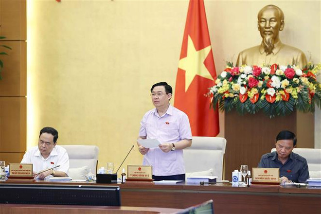 越南国会常委会法律专题会议正式落下帷幕 ảnh 1 越南国会常委会法律专题会议正式落下帷幕 ảnh 1