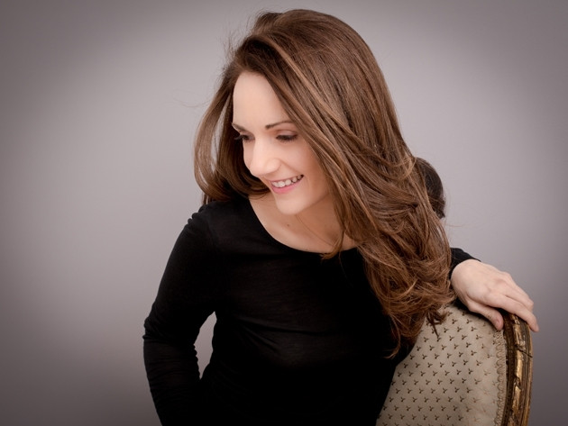 法国女钢琴家艾曼努埃尔·斯瓦耶茨应邀5月11日在河内演出 ảnh 1 法国女钢琴家艾曼努埃尔·斯瓦耶茨应邀5月11日在河内演出 ảnh 1