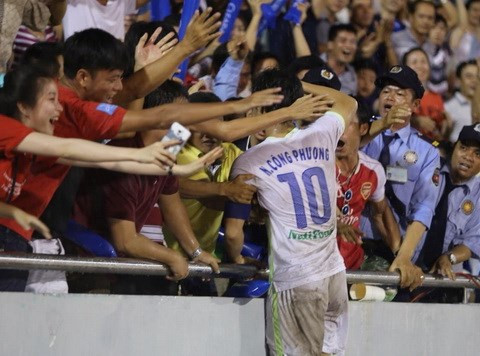 越南黄英嘉莱U21足球队夺冠 ảnh 1 越南黄英嘉莱U21足球队夺冠 ảnh 1