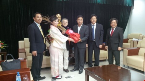 日本向越南岘港市赠送100棵樱花树 ảnh 1 日本向越南岘港市赠送100棵樱花树 ảnh 1