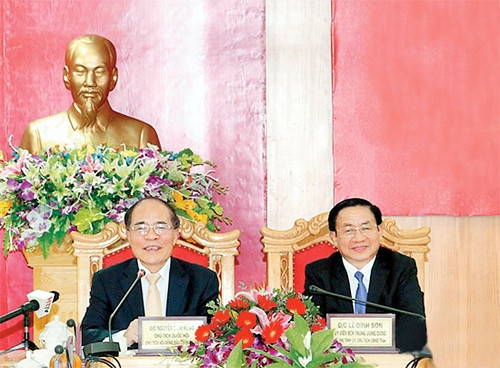 越南国会主席阮生雄莅临河静省调研指导工作 ảnh 1 越南国会主席阮生雄莅临河静省调研指导工作 ảnh 1