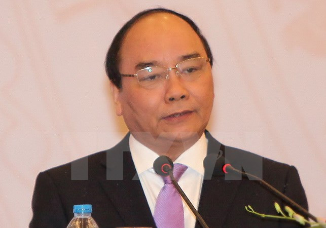 越南政府副总理阮春福调研指导南中部各省市防旱抗旱工作 ảnh 1 越南政府副总理阮春福调研指导南中部各省市防旱抗旱工作 ảnh 1