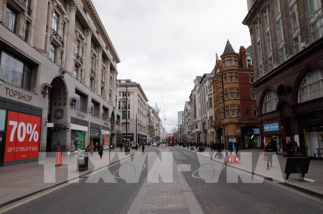 《自由罗马尼亚报》刊登越语文章 引导越南劳动者加强防护意识 ảnh 1