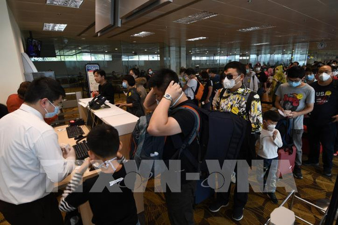 新冠肺炎疫情:越南驻各国大使馆建议公民保持冷静并主动采取防疫措施 ảnh 2 新冠肺炎疫情:越南驻各国大使馆建议公民保持冷静并主动采取防疫措施 ảnh 2