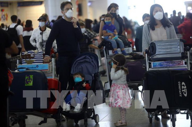 越南发布对发现新冠肺炎确诊病例航班上的乘客进行隔离和健康观察的指南 ảnh 1 越南发布对发现新冠肺炎确诊病例航班上的乘客进行隔离和健康观察的指南 ảnh 1