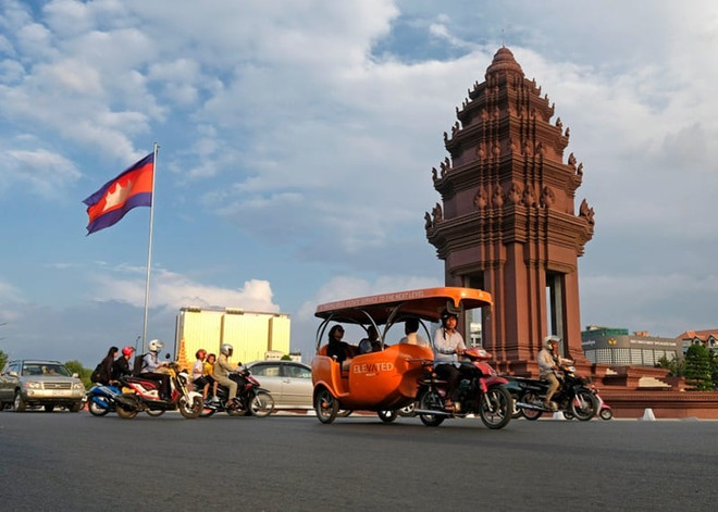  新冠肺炎疫情：柬埔寨努力应对疫情 泰国死亡病例为3例 ảnh 1