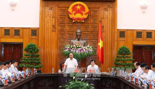 越南政府总理阮春福同槟枷省领导举行工作会议 ảnh 1