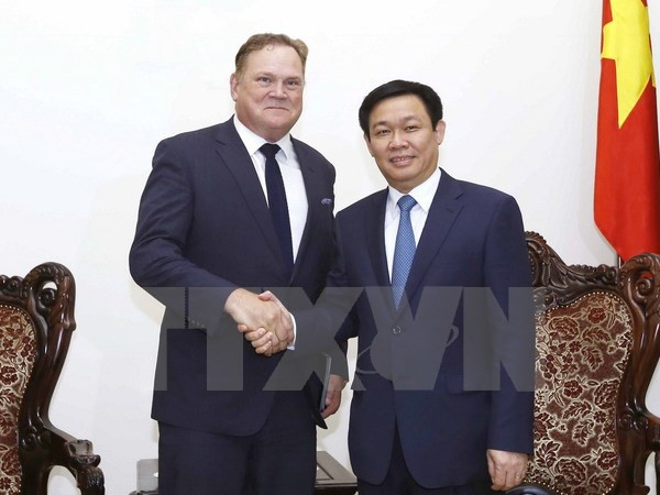 越南政府副总理王廷惠会见加拿大企业代表团 ảnh 1 越南政府副总理王廷惠会见加拿大企业代表团 ảnh 1