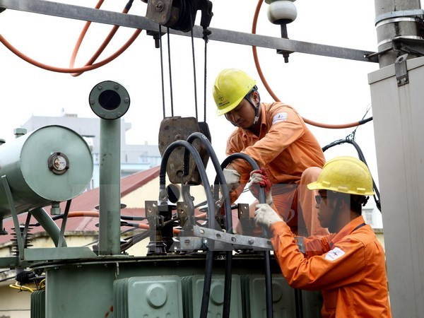 越南电力集团确保向长沙群岛供电充足 ảnh 1 越南电力集团确保向长沙群岛供电充足 ảnh 1