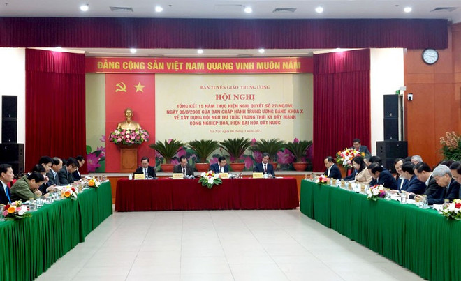 大力发挥知识分子的作用 为国家发展事业做出贡献 ảnh 1 大力发挥知识分子的作用 为国家发展事业做出贡献 ảnh 1