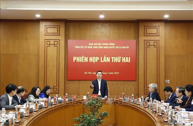 国家主席武文赏主持召开关于发挥全民族大团结力量的决议实施20年总结指导委员会会议 ảnh 1 国家主席武文赏主持召开关于发挥全民族大团结力量的决议实施20年总结指导委员会会议 ảnh 1