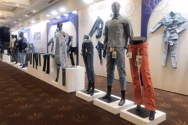 第五届国际牛仔布料展在胡志明市开展 ảnh 2