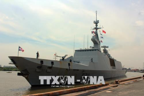 法国海军军舰对胡志明市进行友好访问 ảnh 1