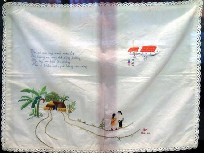 越南革命女战士的刺绣纪念品专题展在胡志明市举行 ảnh 1 越南革命女战士的刺绣纪念品专题展在胡志明市举行 ảnh 1