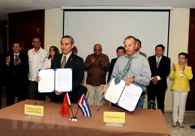 越古两国企业签署多项贸易合作协议 ảnh 3