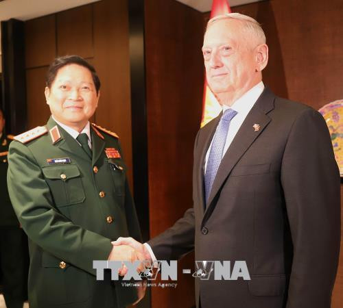 第17届香格里拉对话:越南与美国将加大国防工业领域的合作力度 ảnh 1 第17届香格里拉对话:越南与美国将加大国防工业领域的合作力度 ảnh 1