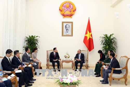 越南政府总理阮春福会见韩国国防部部长 ảnh 1 越南政府总理阮春福会见韩国国防部部长 ảnh 1