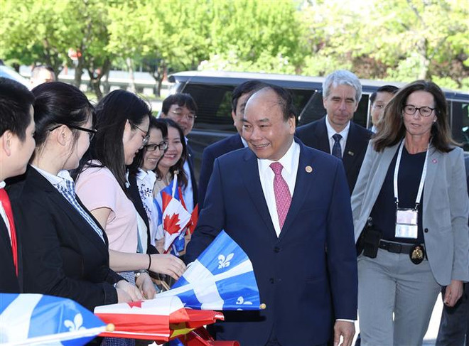 政府总理阮春福出席加拿大拉瓦尔大学智能技术展示活动 ảnh 2 政府总理阮春福出席加拿大拉瓦尔大学智能技术展示活动 ảnh 2