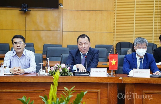 越南工贸部欢迎英国为落实COP26承诺所提出的建议 ảnh 2 越南工贸部欢迎英国为落实COP26承诺所提出的建议 ảnh 2