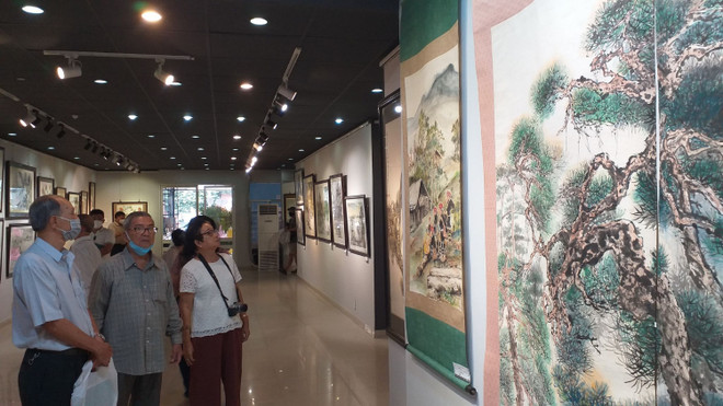 胡志明市华人画家充满生活气息的水墨画 ảnh 1 胡志明市华人画家充满生活气息的水墨画 ảnh 1