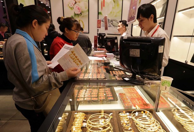 4月1日上午越南国内黄金价格上涨15万越盾 ảnh 1
