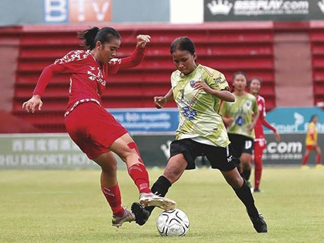 第31届东运会：柬埔寨首次派出女子足球队参加 ảnh 1