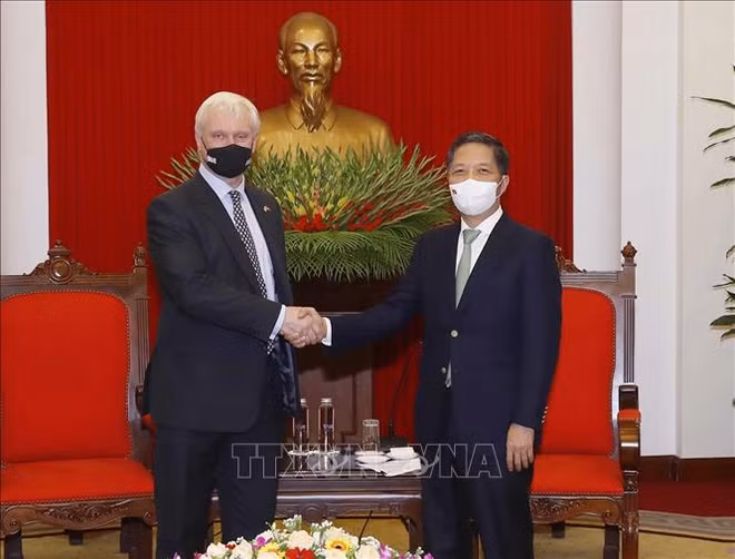 推动越英经贸投资合作向更深层次更广范围迈进 ảnh 1 推动越英经贸投资合作向更深层次更广范围迈进 ảnh 1