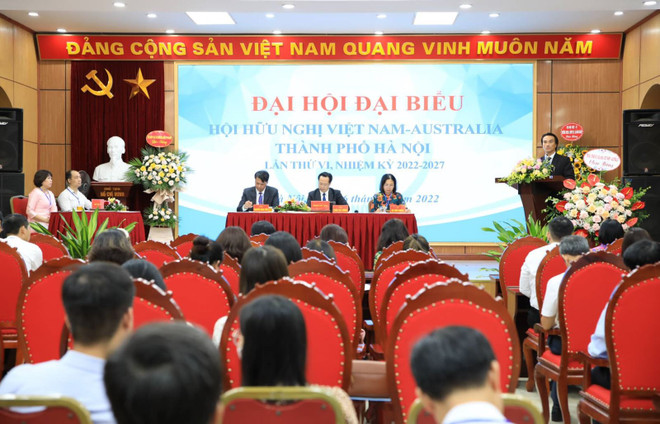 加强越南和澳大利亚人民之间的友谊和相互了解 ảnh 1 加强越南和澳大利亚人民之间的友谊和相互了解 ảnh 1