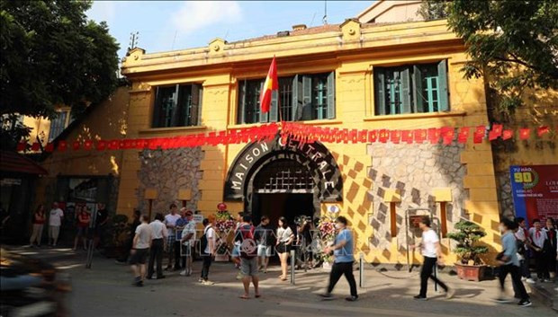 火炉监狱在新冠疫情后吸引大量游客前来参观 ảnh 1 火炉监狱在新冠疫情后吸引大量游客前来参观 ảnh 1