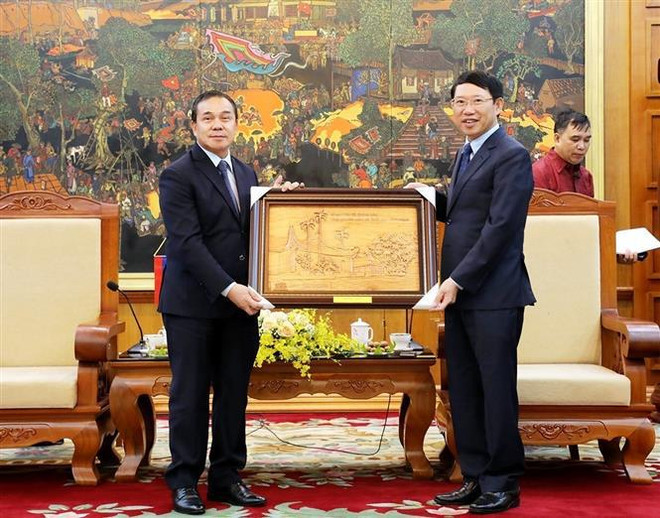 北江省进一步加强与老挝各地的民间交流与合作力度 ảnh 2 北江省进一步加强与老挝各地的民间交流与合作力度 ảnh 2