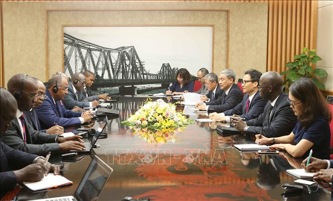 武德儋副总理会见科特迪瓦政府高级代表团 ảnh 1