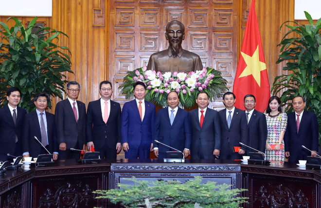 政府总理阮春福会见韩国SK集团董事长崔泰源 ảnh 1 政府总理阮春福会见韩国SK集团董事长崔泰源 ảnh 1