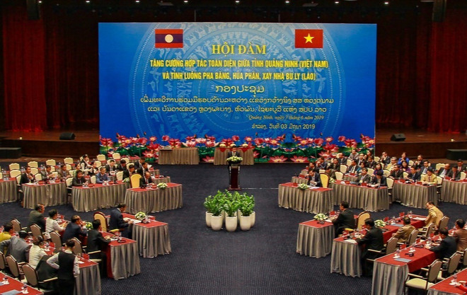 广宁省与老挝北部三省加强合作 ảnh 2 广宁省与老挝北部三省加强合作 ảnh 2