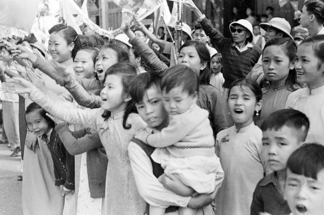 河内解放65周年：一曲豪迈的历史壮歌 ảnh 2