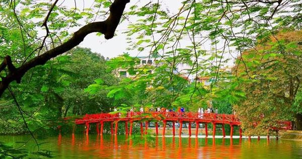 首都解放65周年：首都河内--安全、友好的旅游圣地 ảnh 1