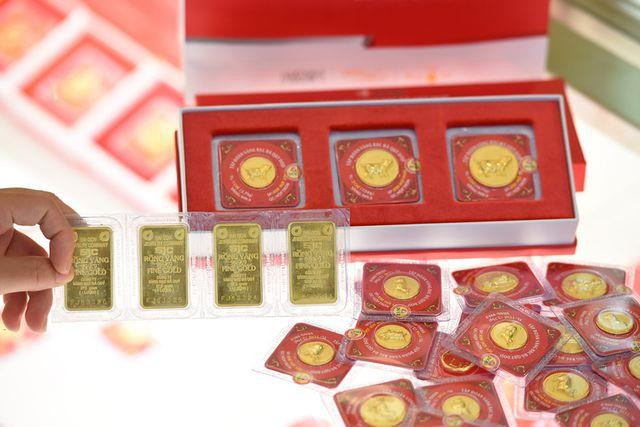 10月11日越南国内黄金价格大跌 ảnh 1