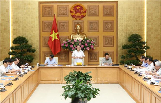 越南政府副总理王廷惠主持反洗钱指导委员会会议 ảnh 1 越南政府副总理王廷惠主持反洗钱指导委员会会议 ảnh 1