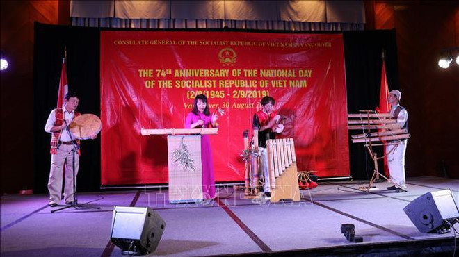 越南国庆74周年庆祝活动在加拿大隆重举行 ảnh 1 越南国庆74周年庆祝活动在加拿大隆重举行 ảnh 1