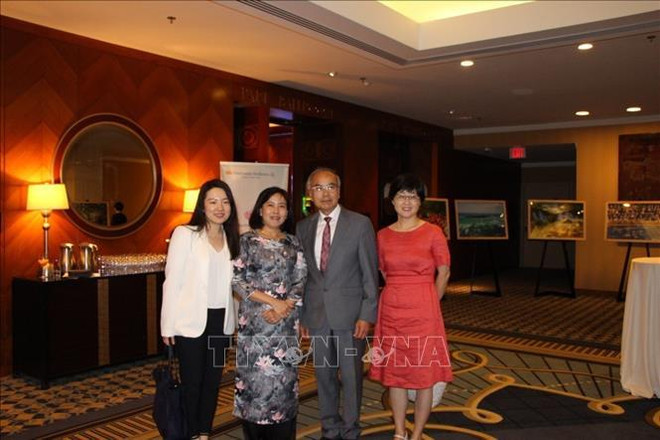 越南国庆74周年庆祝活动在加拿大隆重举行 ảnh 2 越南国庆74周年庆祝活动在加拿大隆重举行 ảnh 2