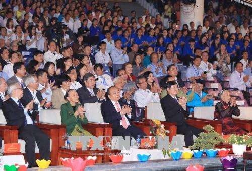 政府总理阮春福:会安需力争成为地区乃至世界一流旅游古城 ảnh 1 政府总理阮春福:会安需力争成为地区乃至世界一流旅游古城 ảnh 1