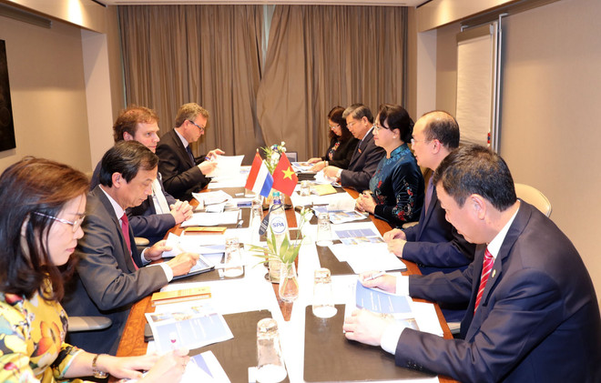 国会主席阮氏金银会见荷兰三角洲工程副高级专员赫门·波斯特 ảnh 2 国会主席阮氏金银会见荷兰三角洲工程副高级专员赫门·波斯特 ảnh 2